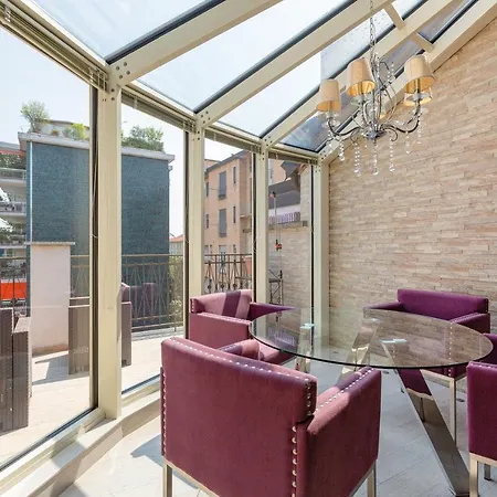 Lovely - W/ Terrace Apartment Milan