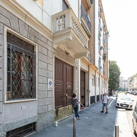 Lovely - W/ Terrace Apartment Milan