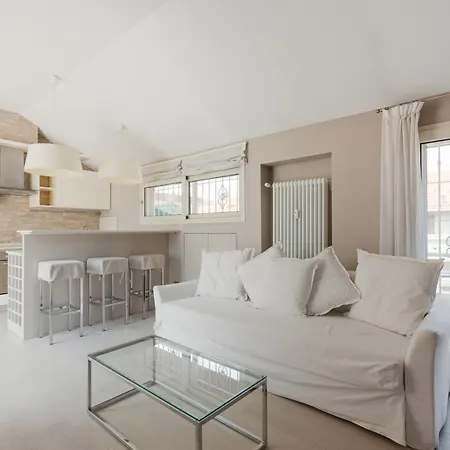 Apartment Lovely - W/ Terrace *