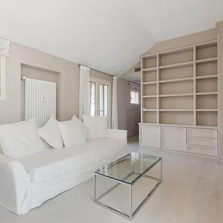 Apartment Lovely - W/ Terrace